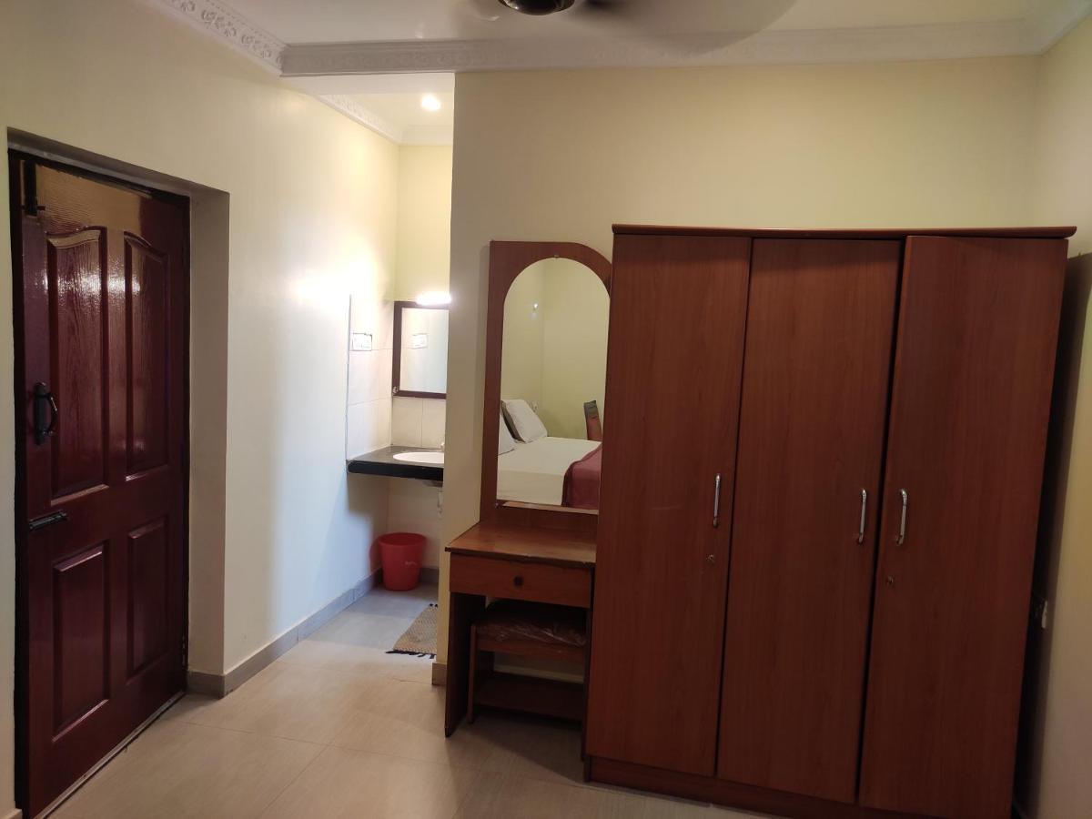 Hotel Supreme Ac Rameshwaram Exterior photo